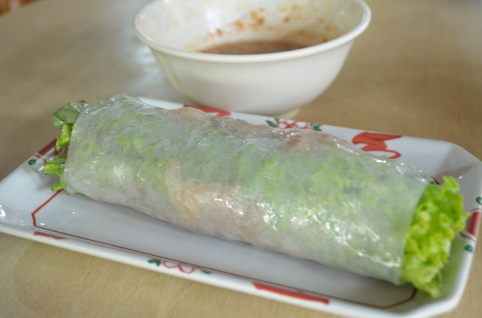 "Ho Chi Minh City Day Tour-Fresh Spring Roll Wrap"