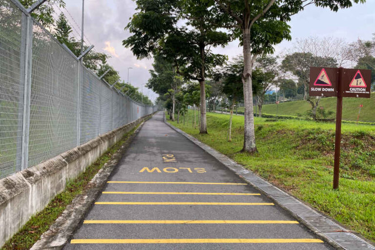 Slow Down Sign Ulu Sembawang Park Connector