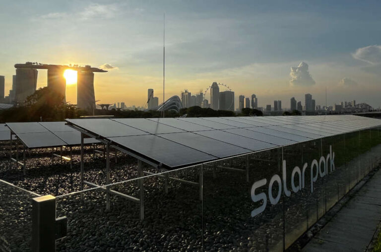 Solar Park At Marina Barrage Singapore