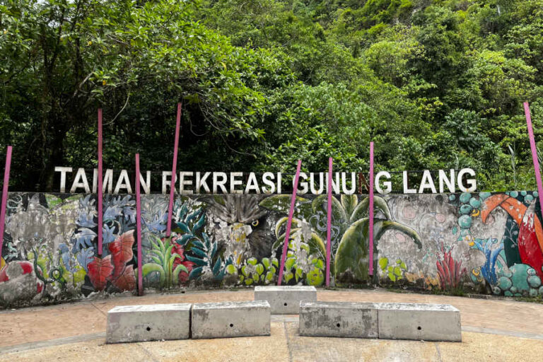 Taman Rekreasi Gunung Lang Ipoh Malaysia