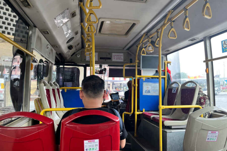 Perak Bus Transport To Perak Cave Temple