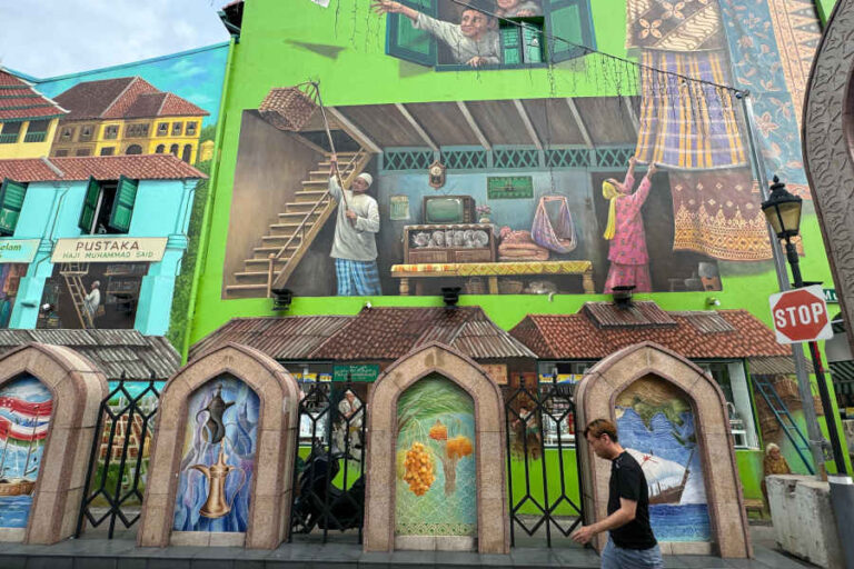 Murals Around Kampung Glam In Singapore